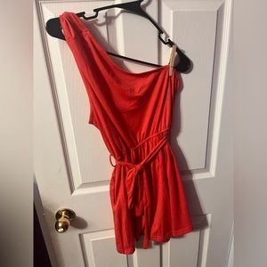 Cupshe coral one shoulder romper with pockets!